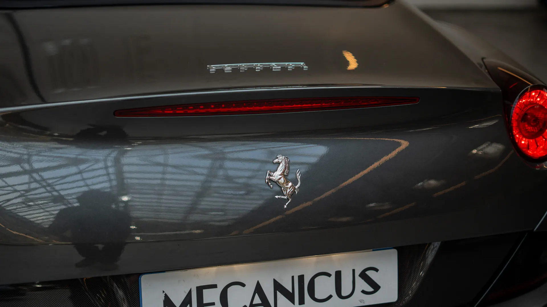 Ferrari California — photo 31