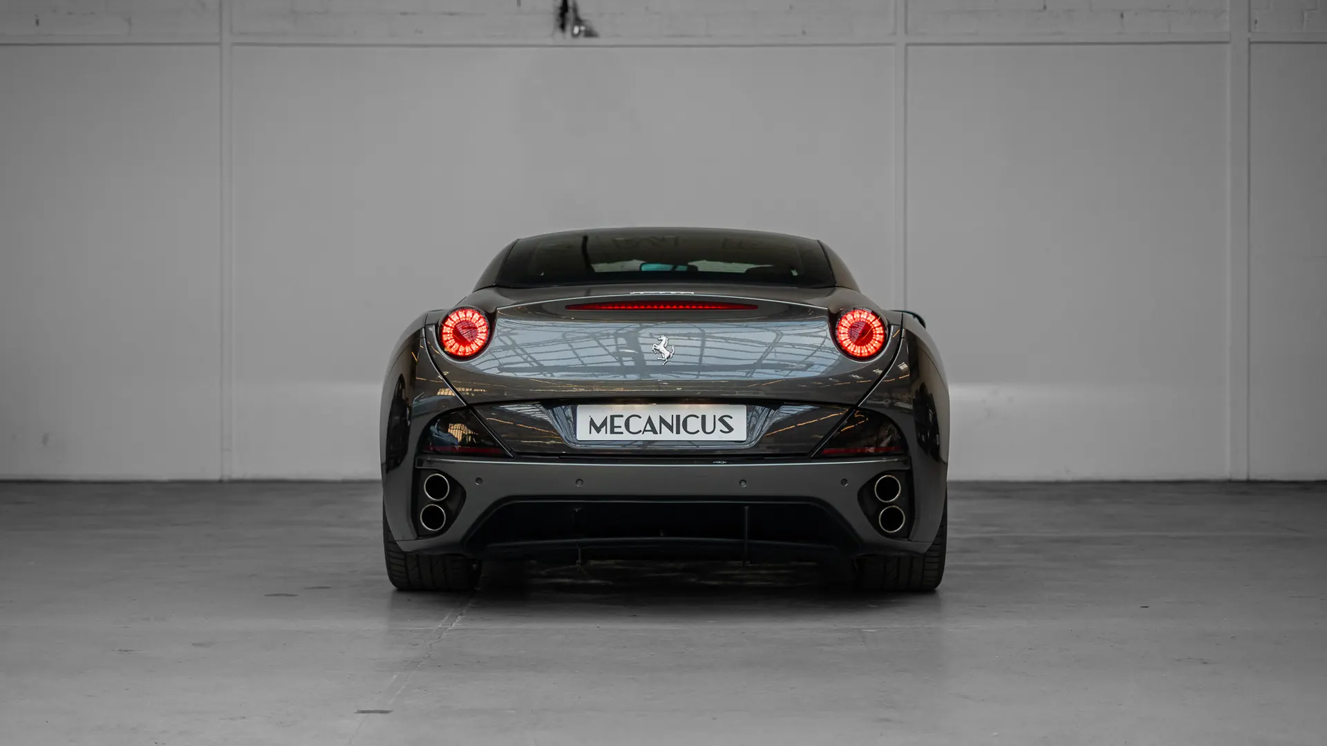 Ferrari California — photo 3
