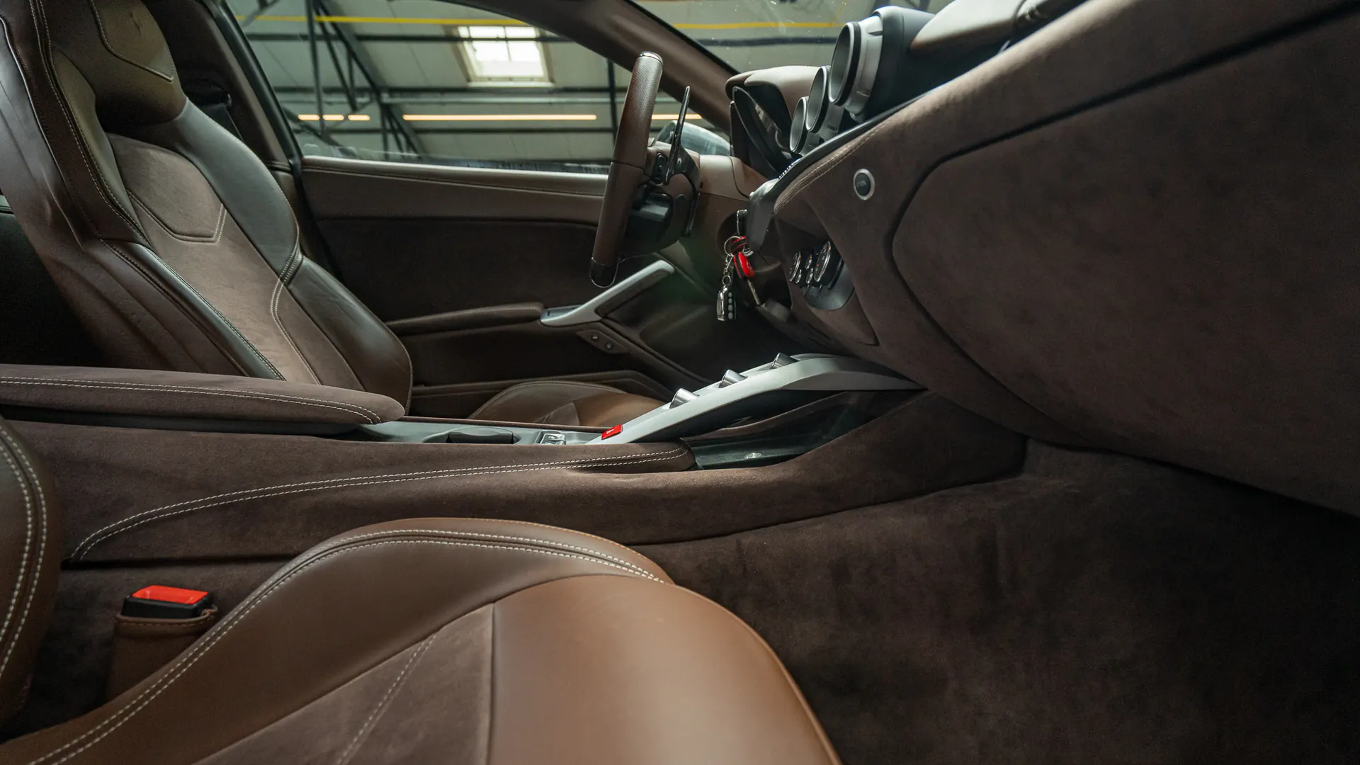 Ferrari F12 — photo 14