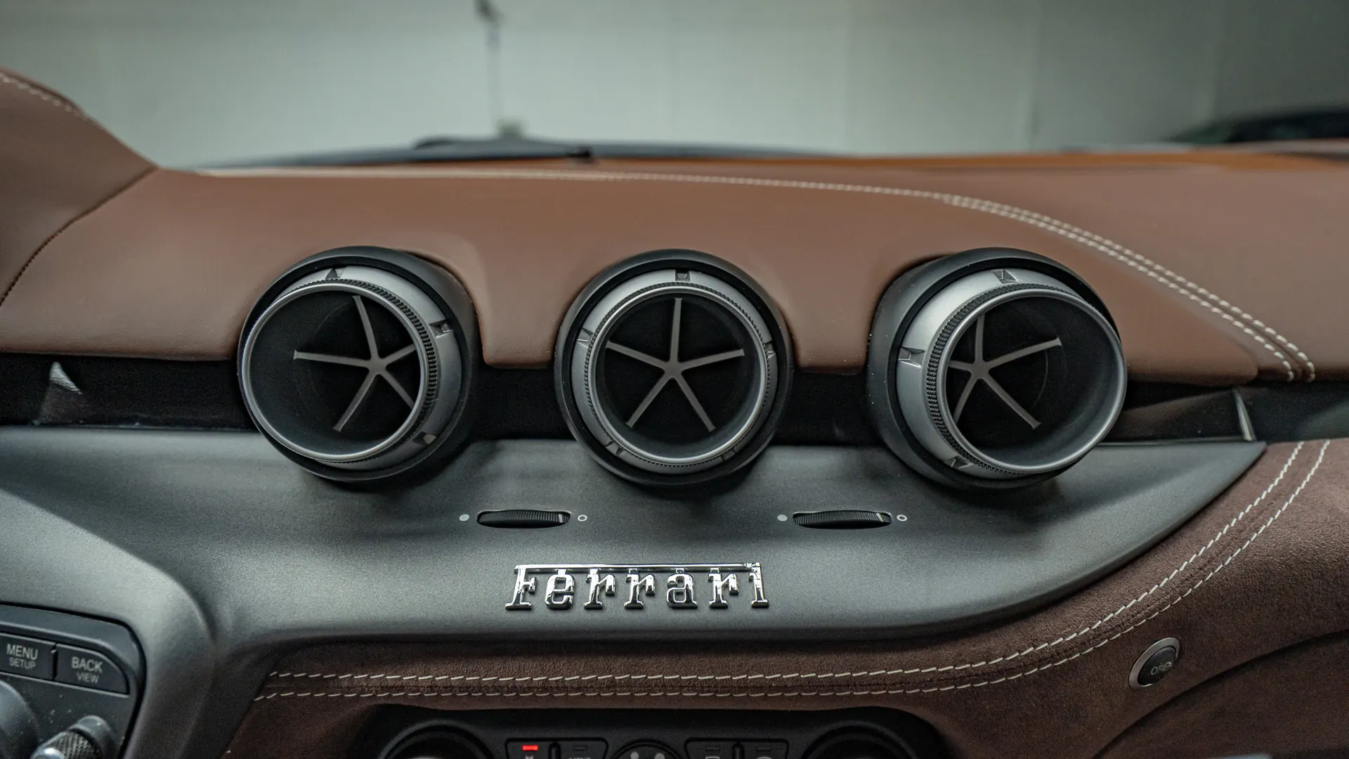 Ferrari F12 — photo 23