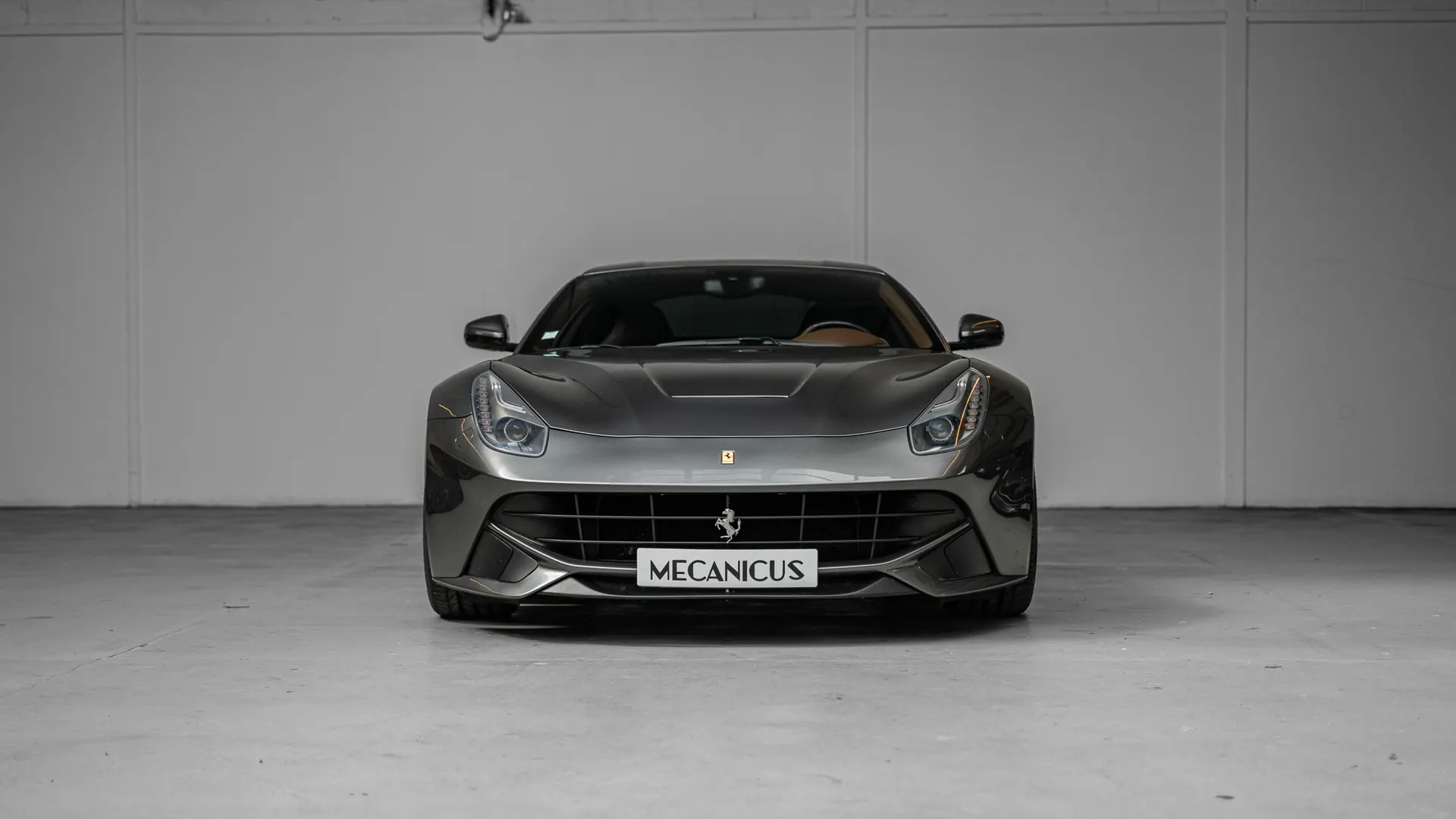 Ferrari F12 — photo 3