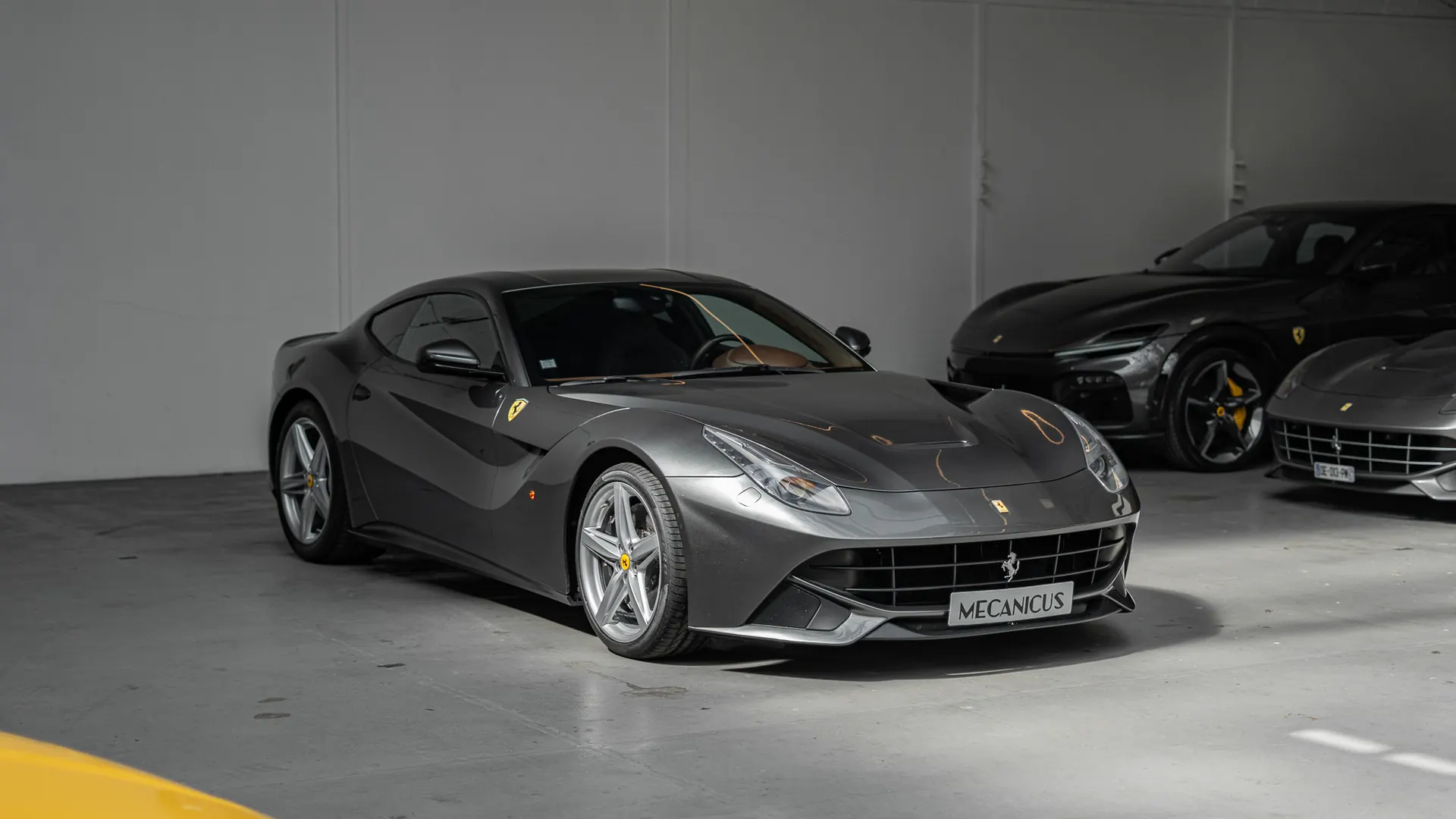 Ferrari F12 — photo 33