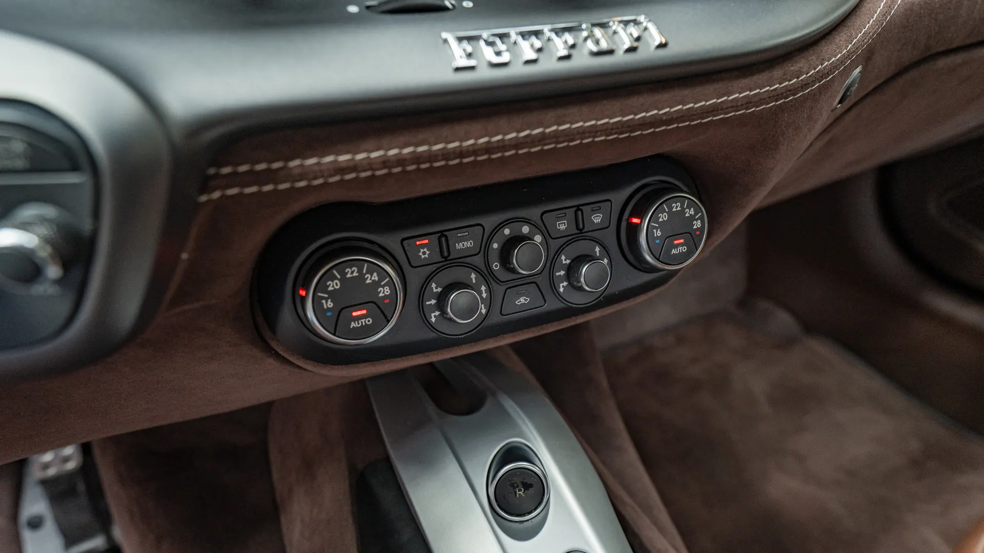 Ferrari F12 — photo 24