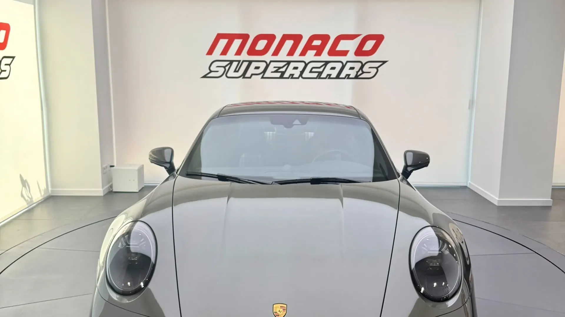 Porsche 992 — photo 2