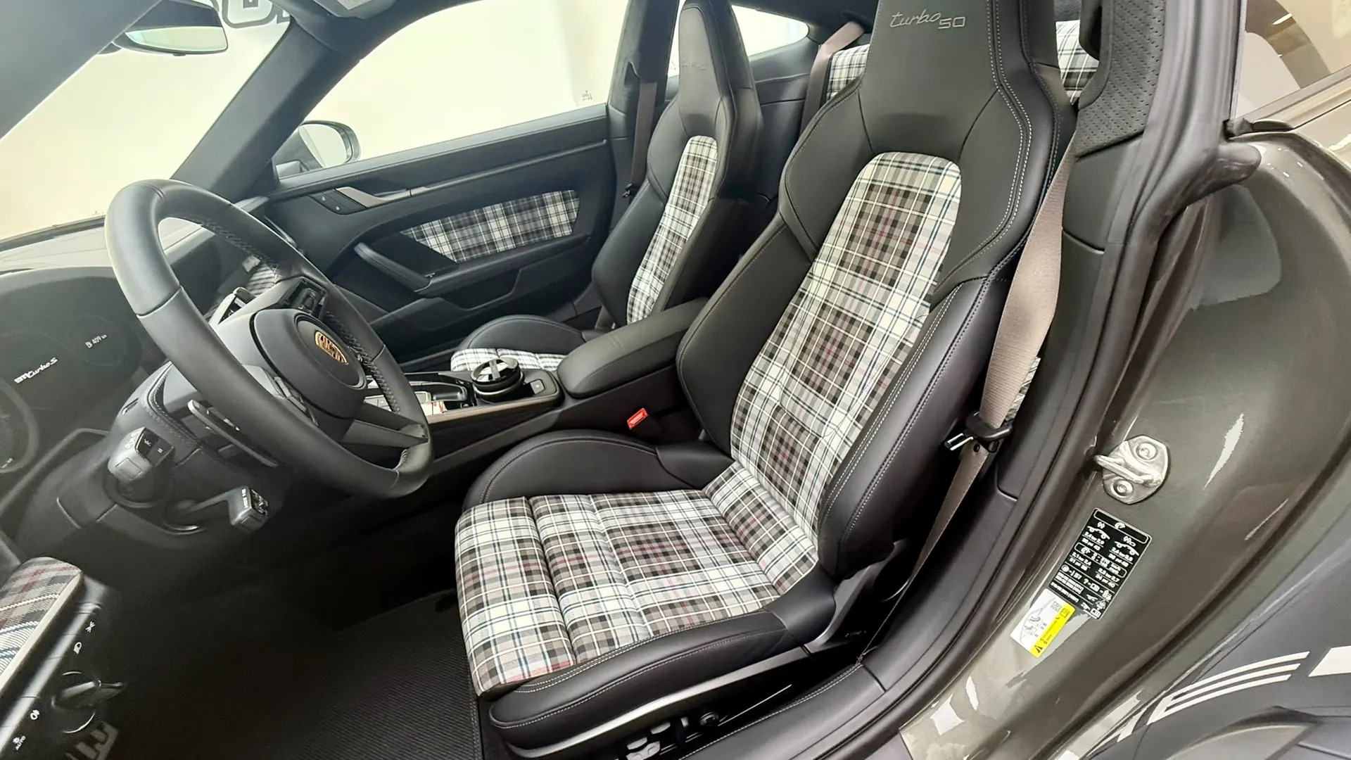 Porsche 992 — photo 7