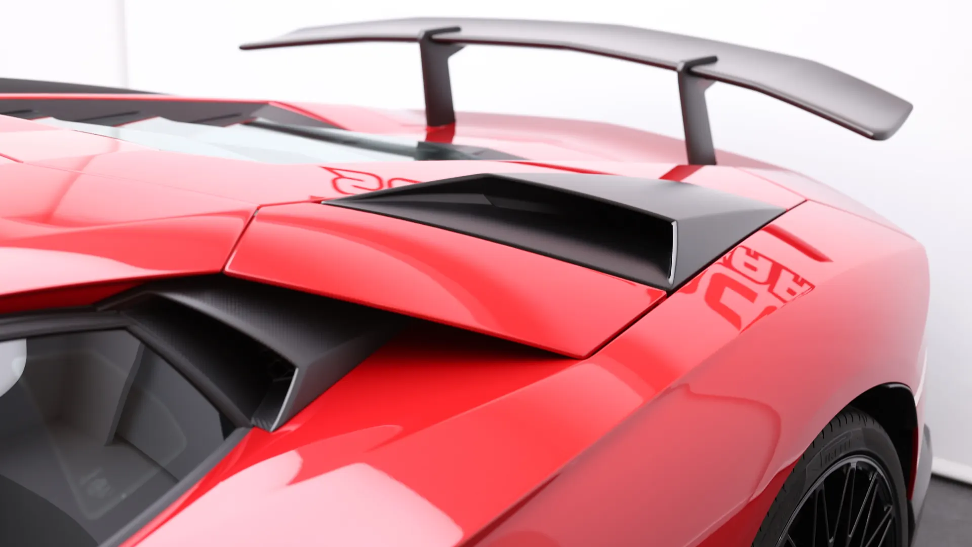 Lamborghini Aventador SV — photo 18