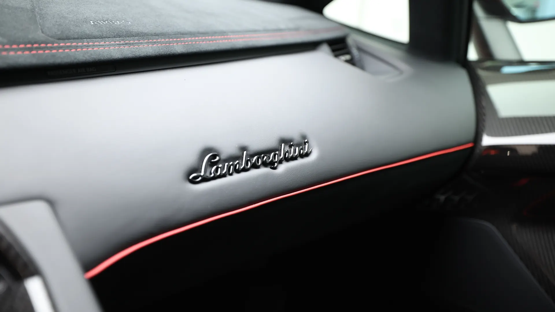 Lamborghini Aventador SV — photo 38