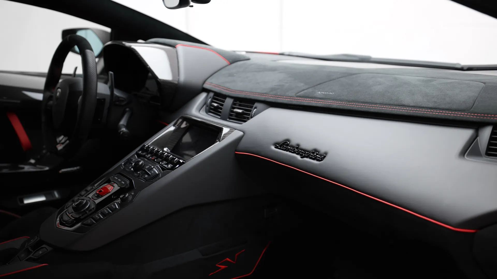 Lamborghini Aventador SV — photo 11