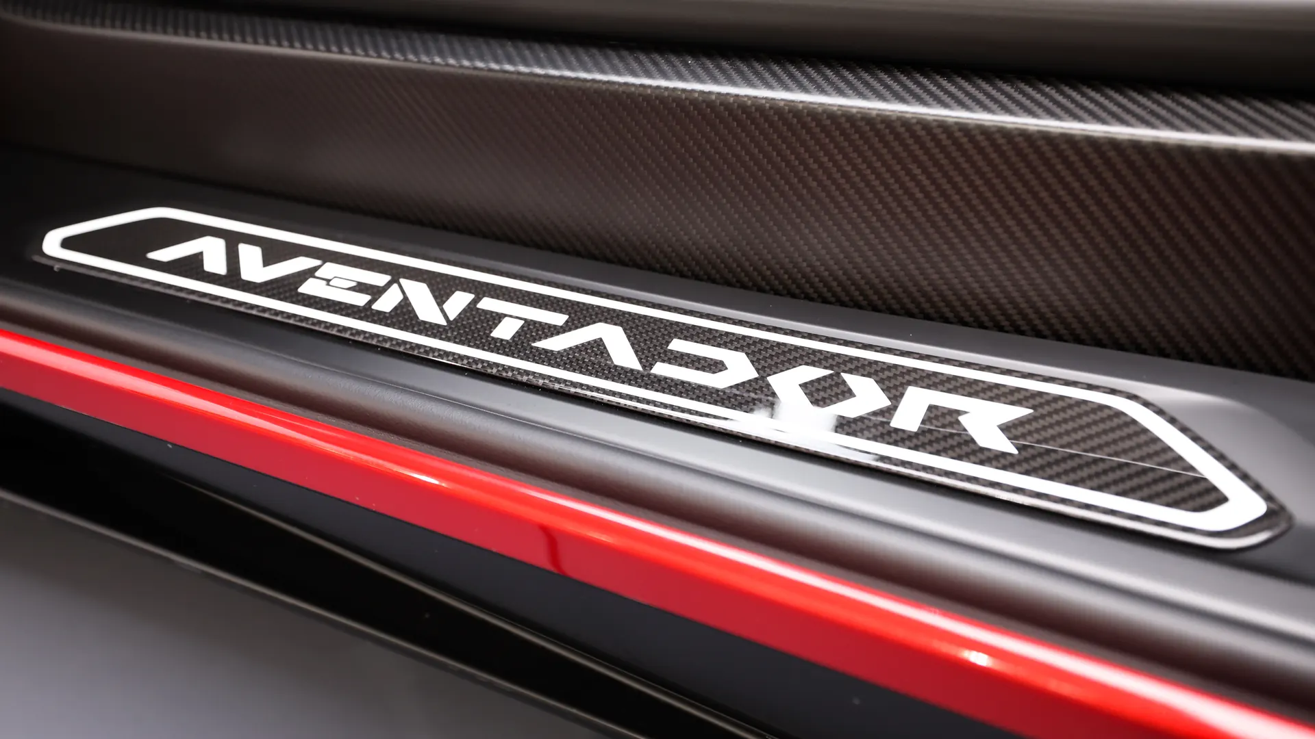 Lamborghini Aventador SV — photo 47