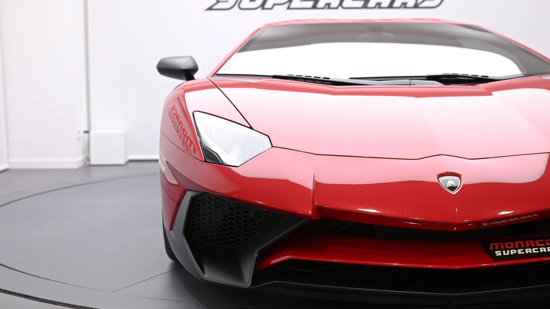Lamborghini Aventador SV — photo 9