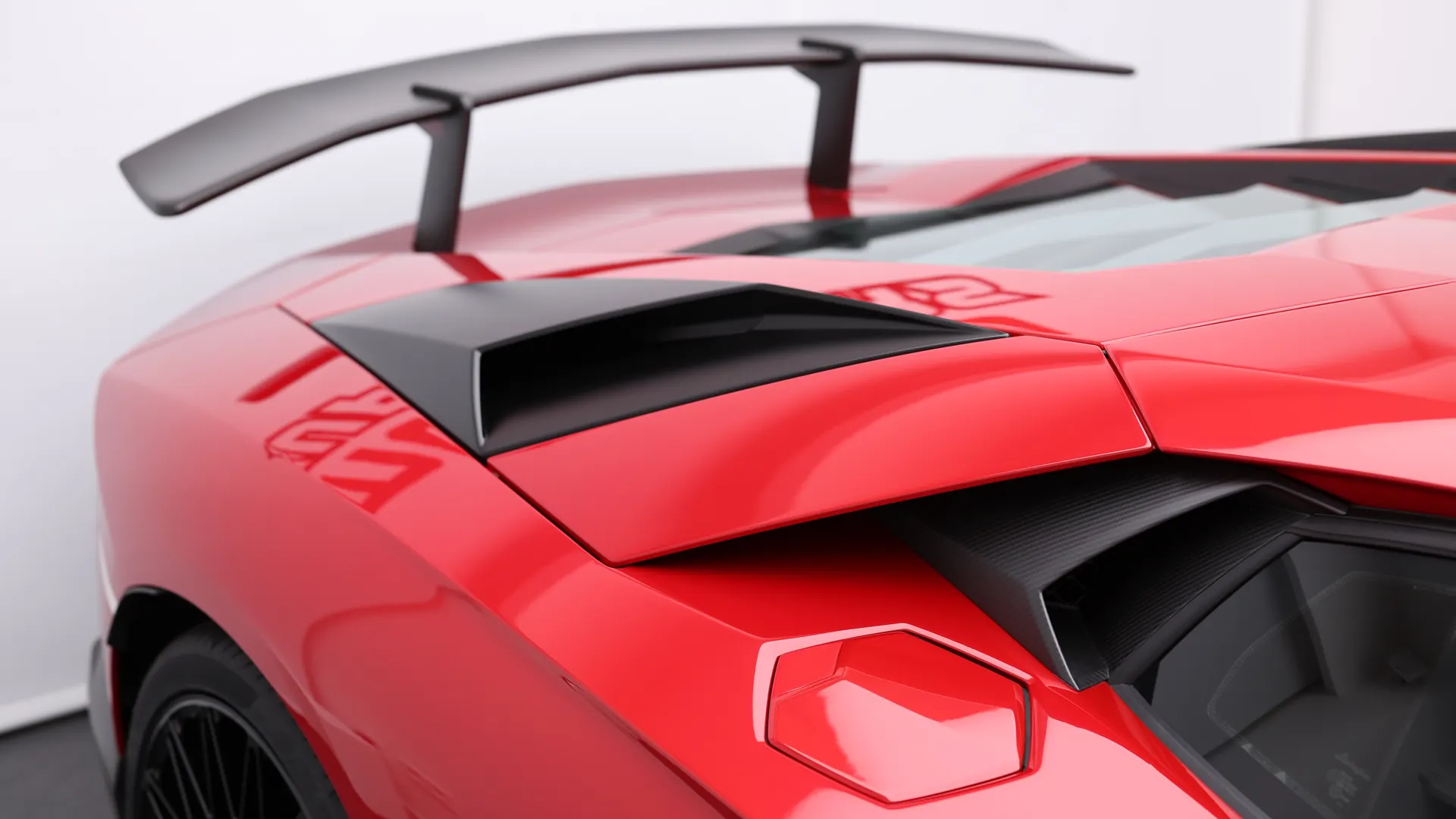 Lamborghini Aventador SV — photo 42