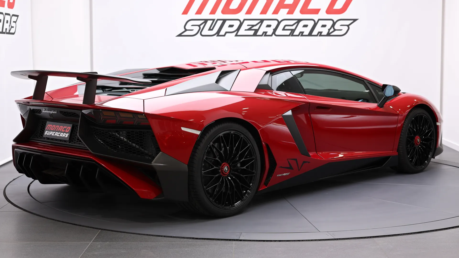 Lamborghini Aventador SV — photo 35