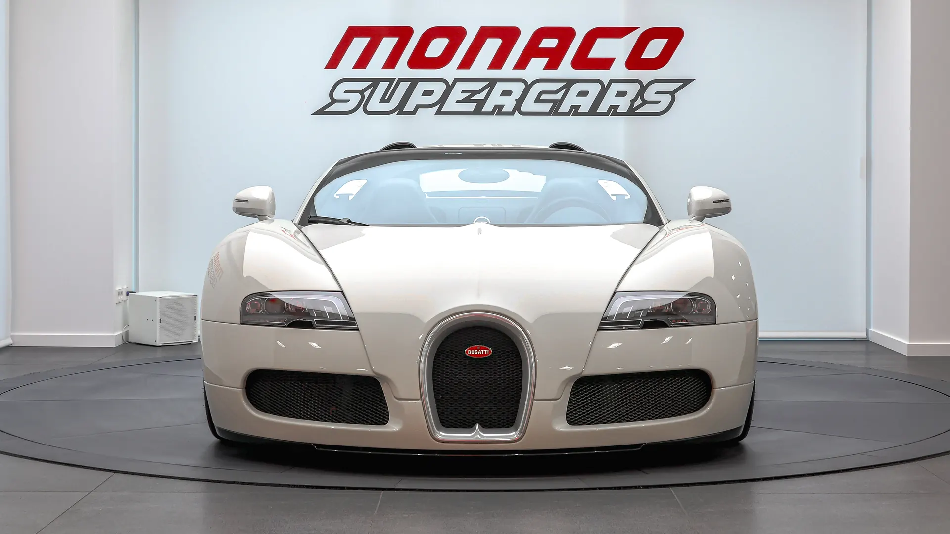 Bugatti Veyron Grand Sport — photo 3