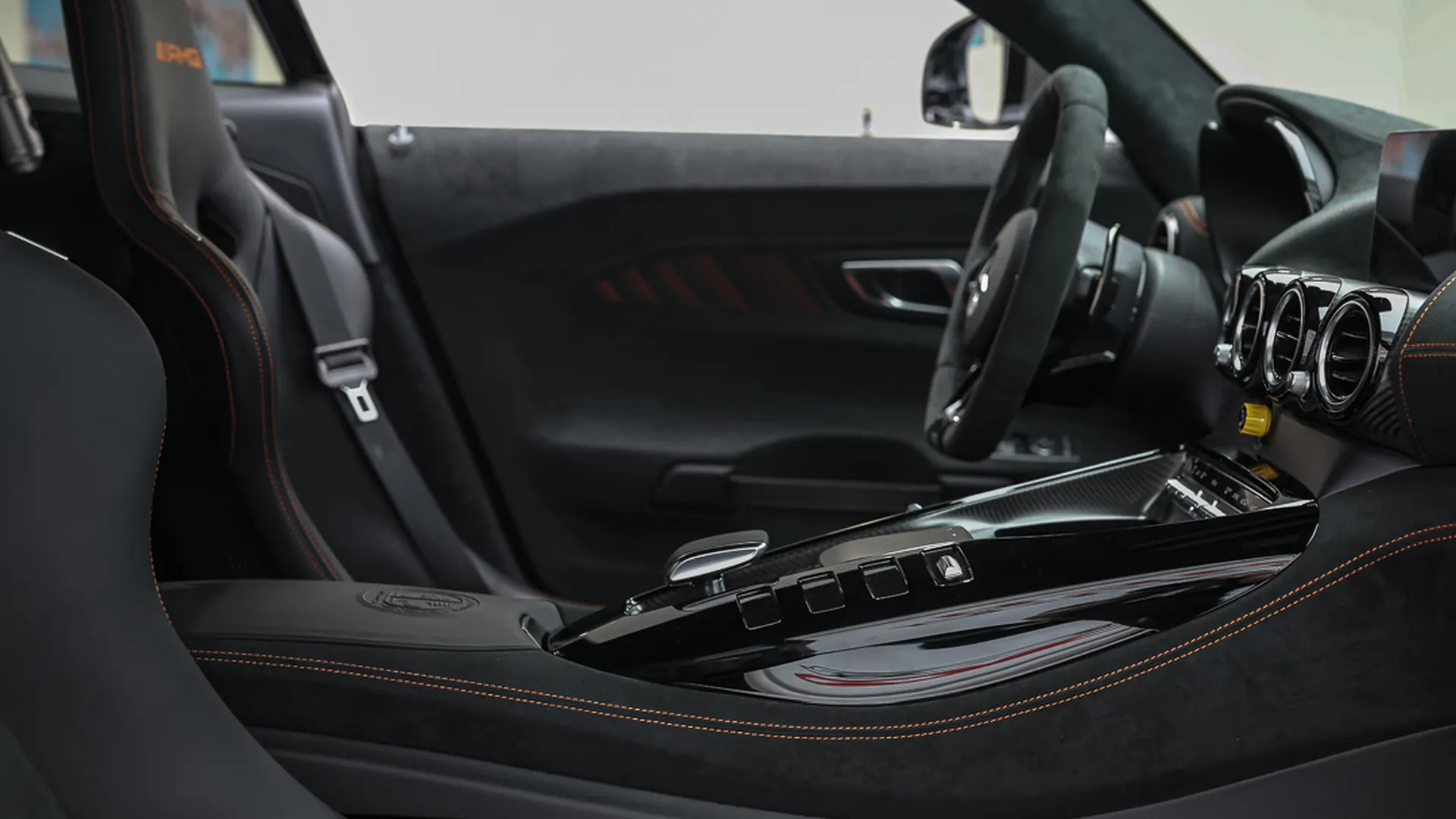 Mercedes AMG GT Black Series — photo 27