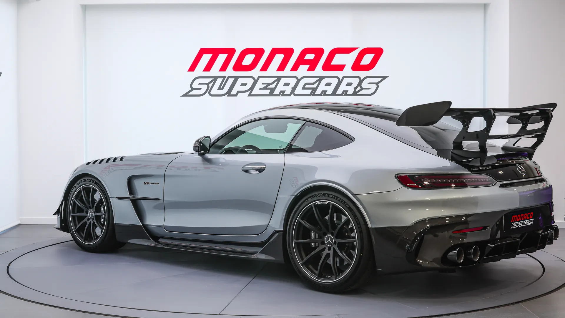 Mercedes AMG GT Black Series — photo 25