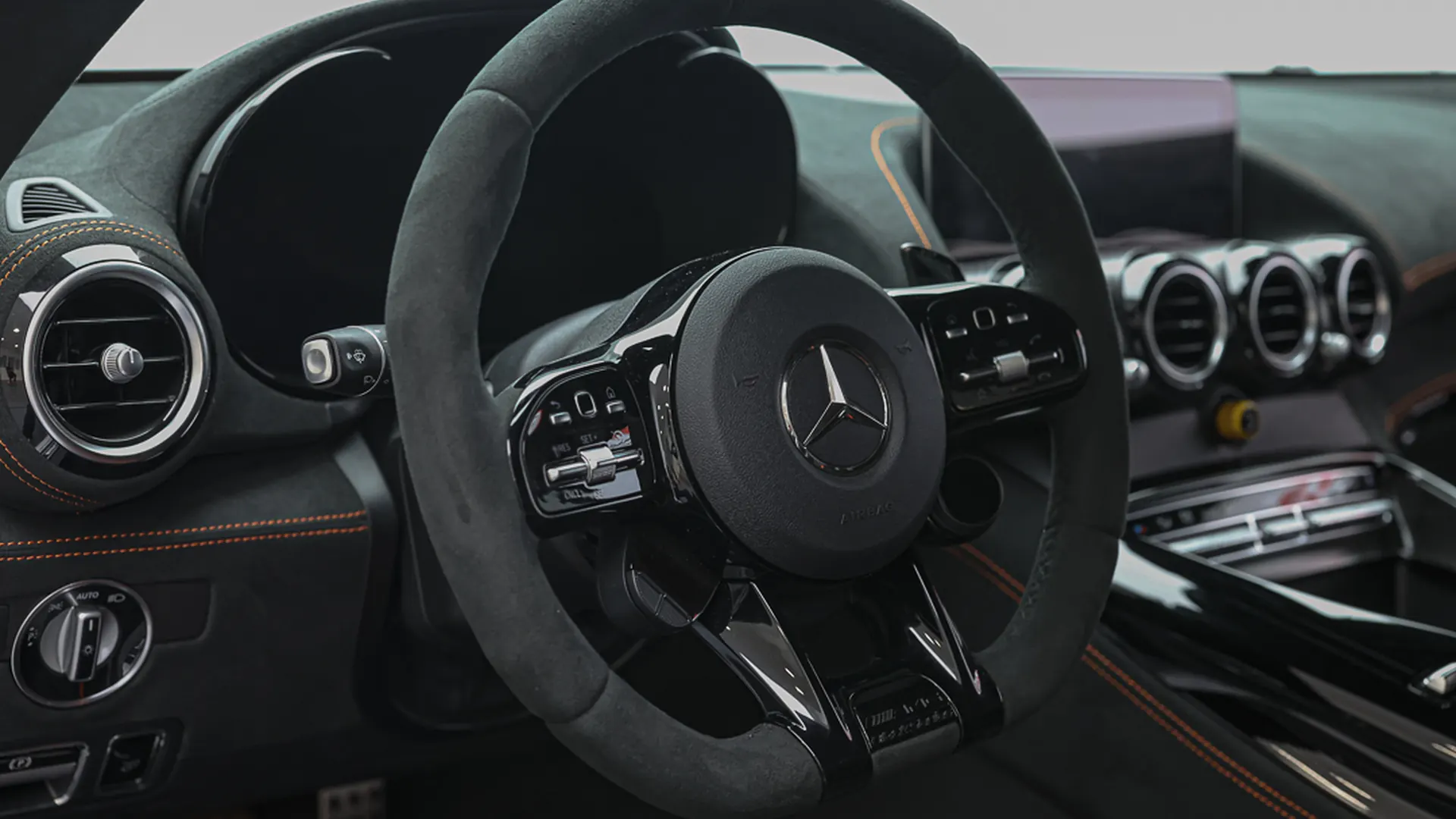 Mercedes AMG GT Black Series — photo 26