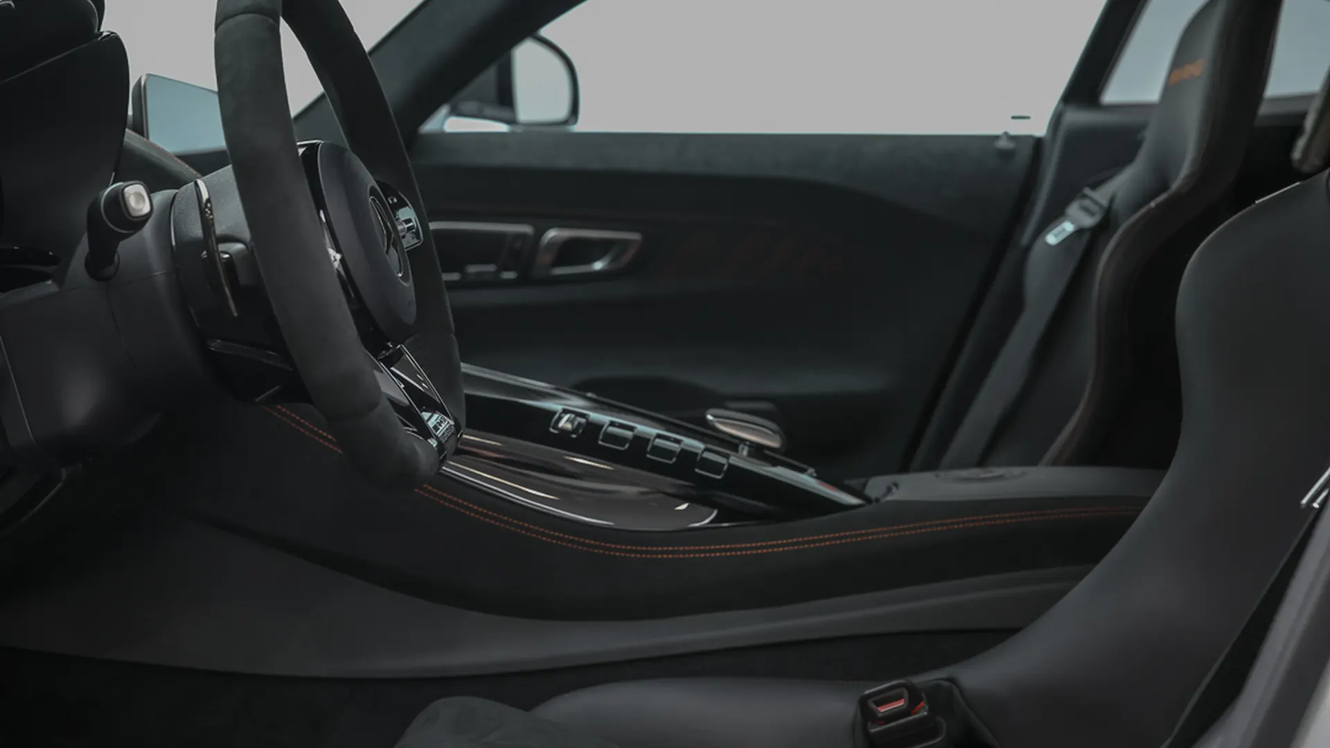 Mercedes AMG GT Black Series — photo 10