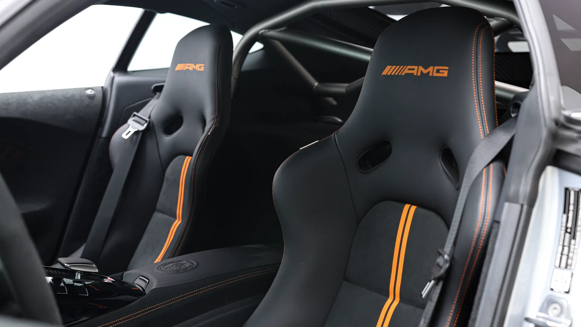 Mercedes AMG GT Black Series — photo 21