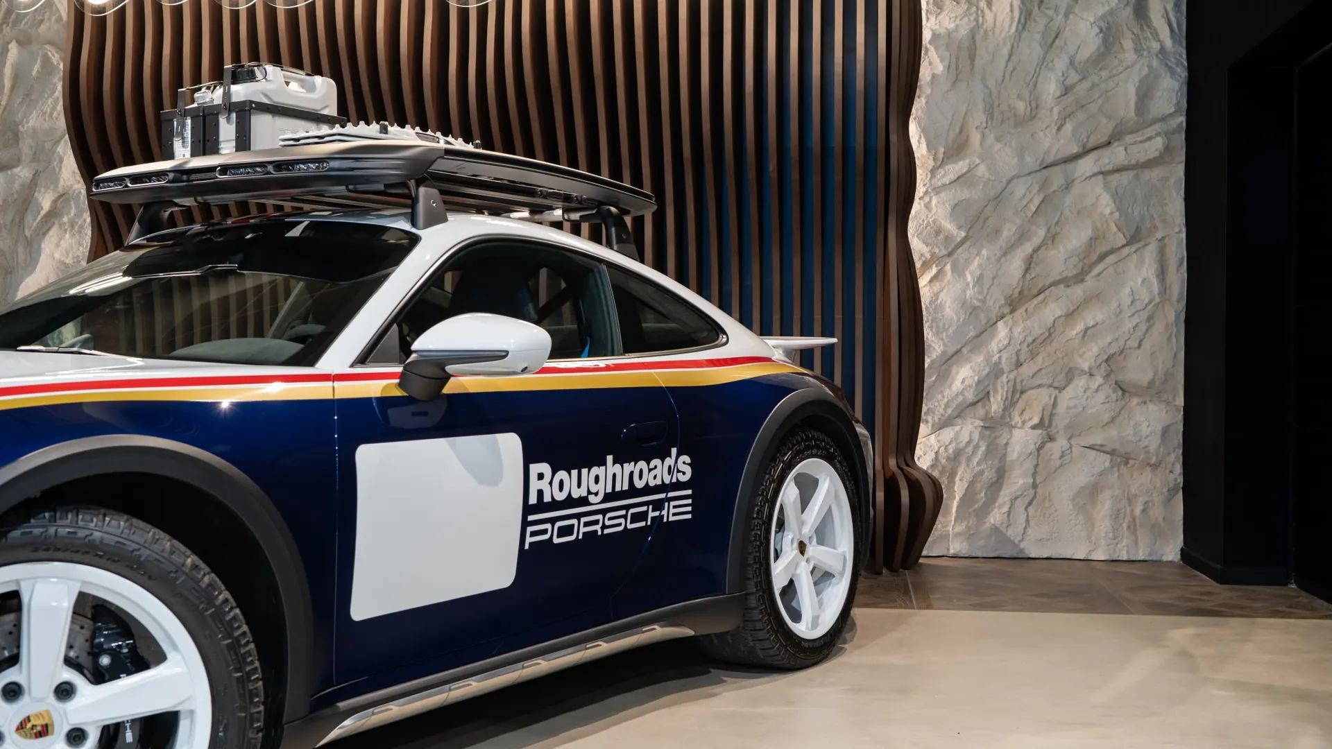 Porsche 911 — photo 46