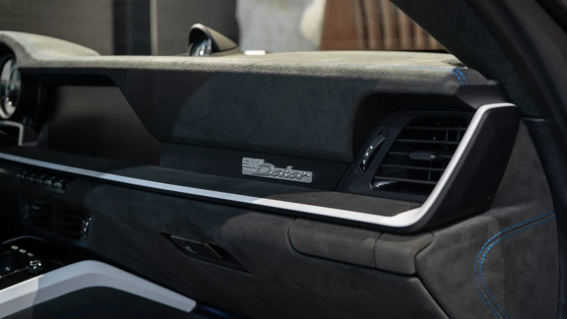 Porsche 911 — photo 13
