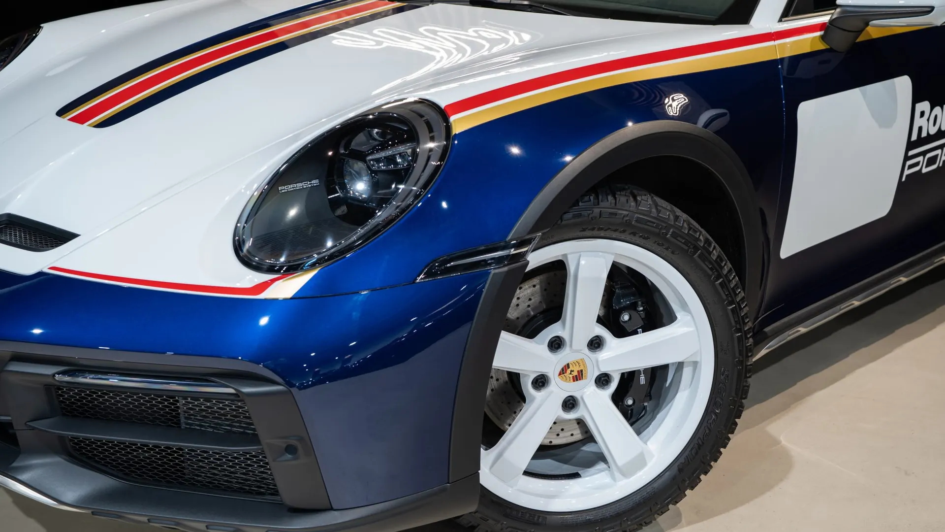 Porsche 911 — photo 49