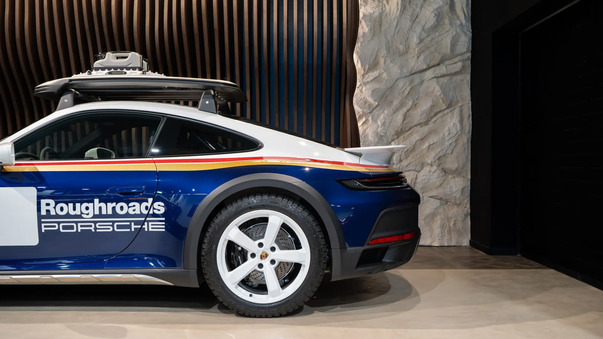 Porsche 911 — photo 40