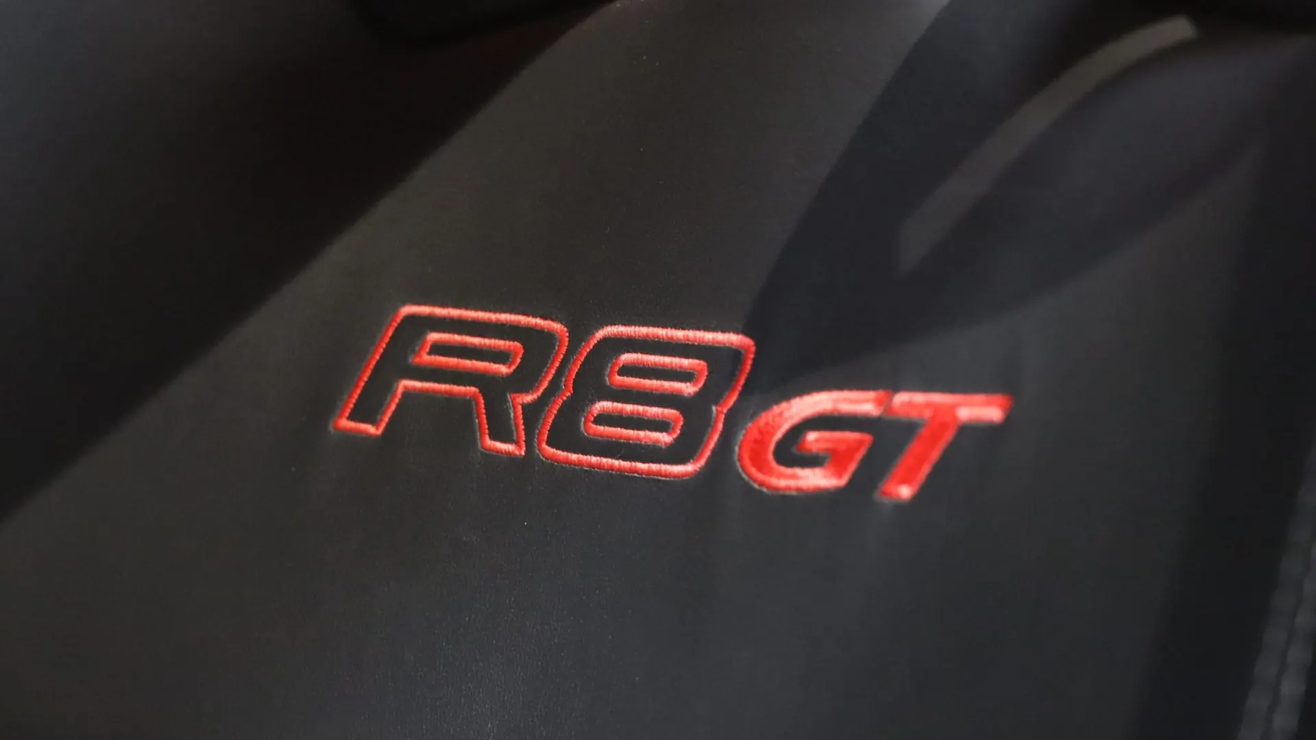 Audi R8 — photo 37