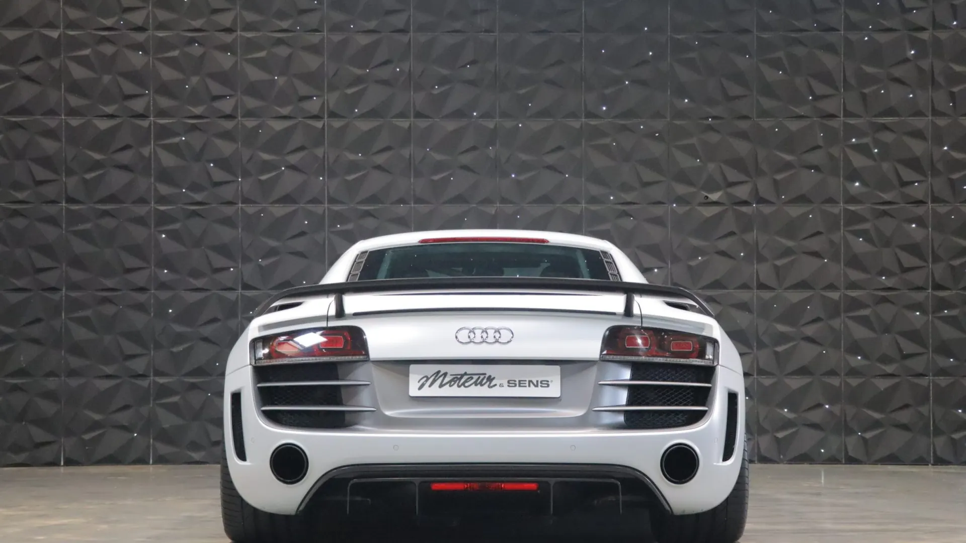 Audi R8 — photo 4