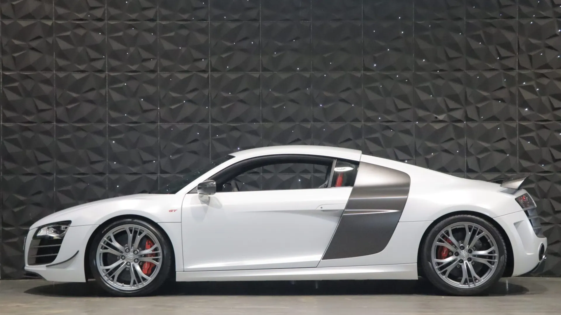Audi R8 — photo 5