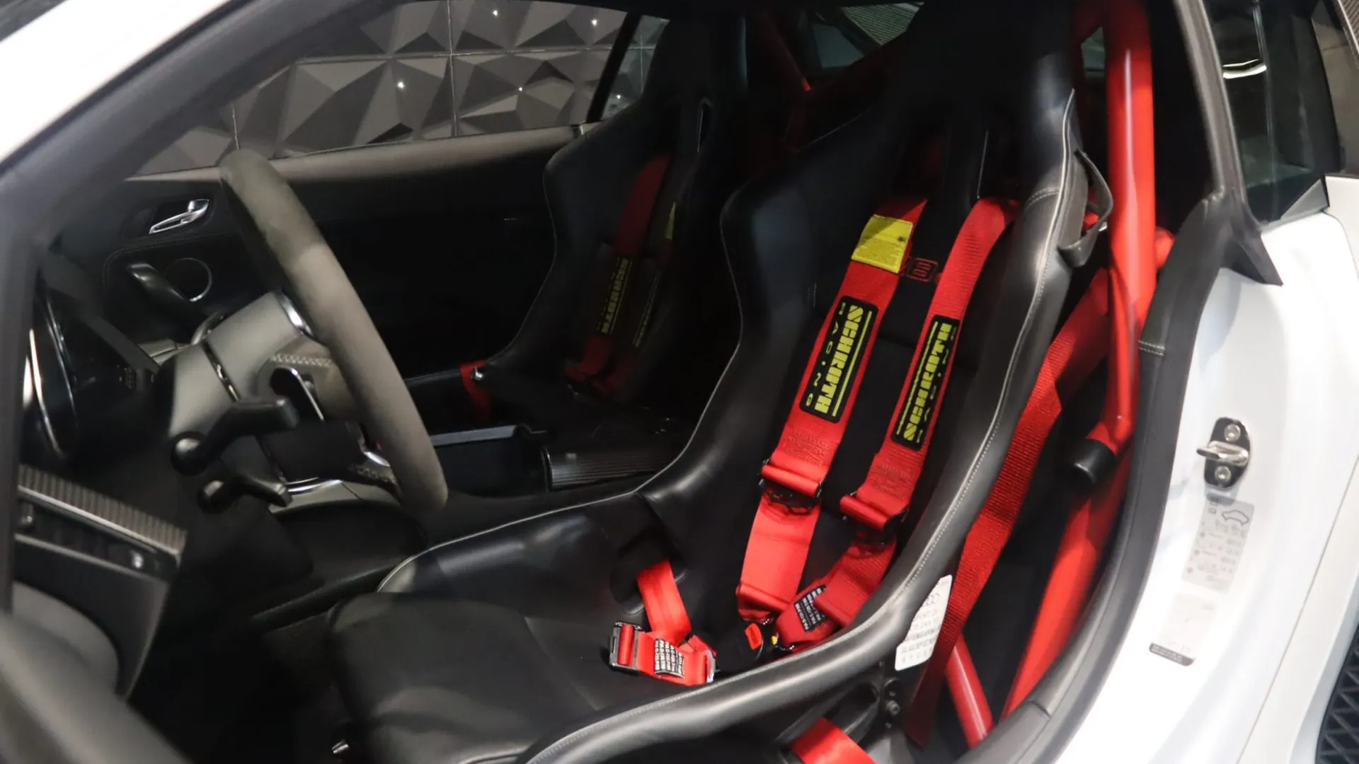 Audi R8 — photo 6