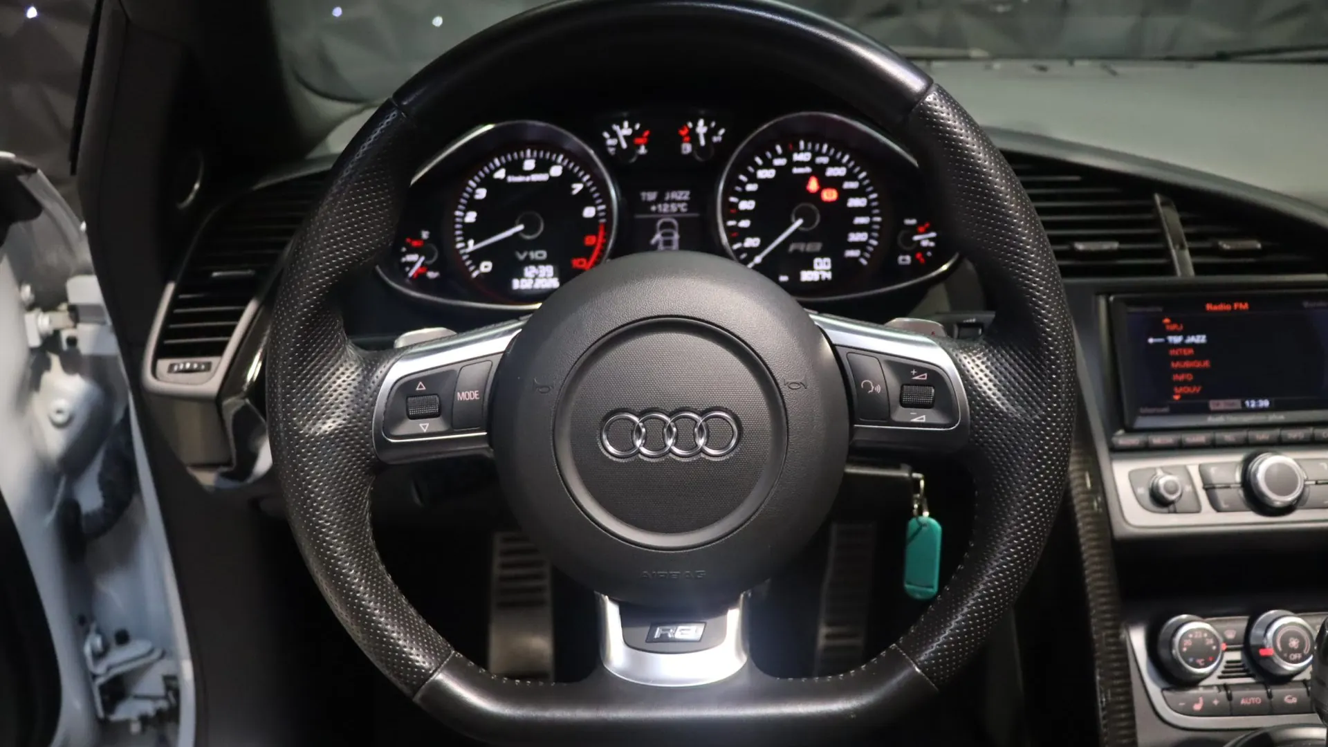 Audi R8 — photo 10