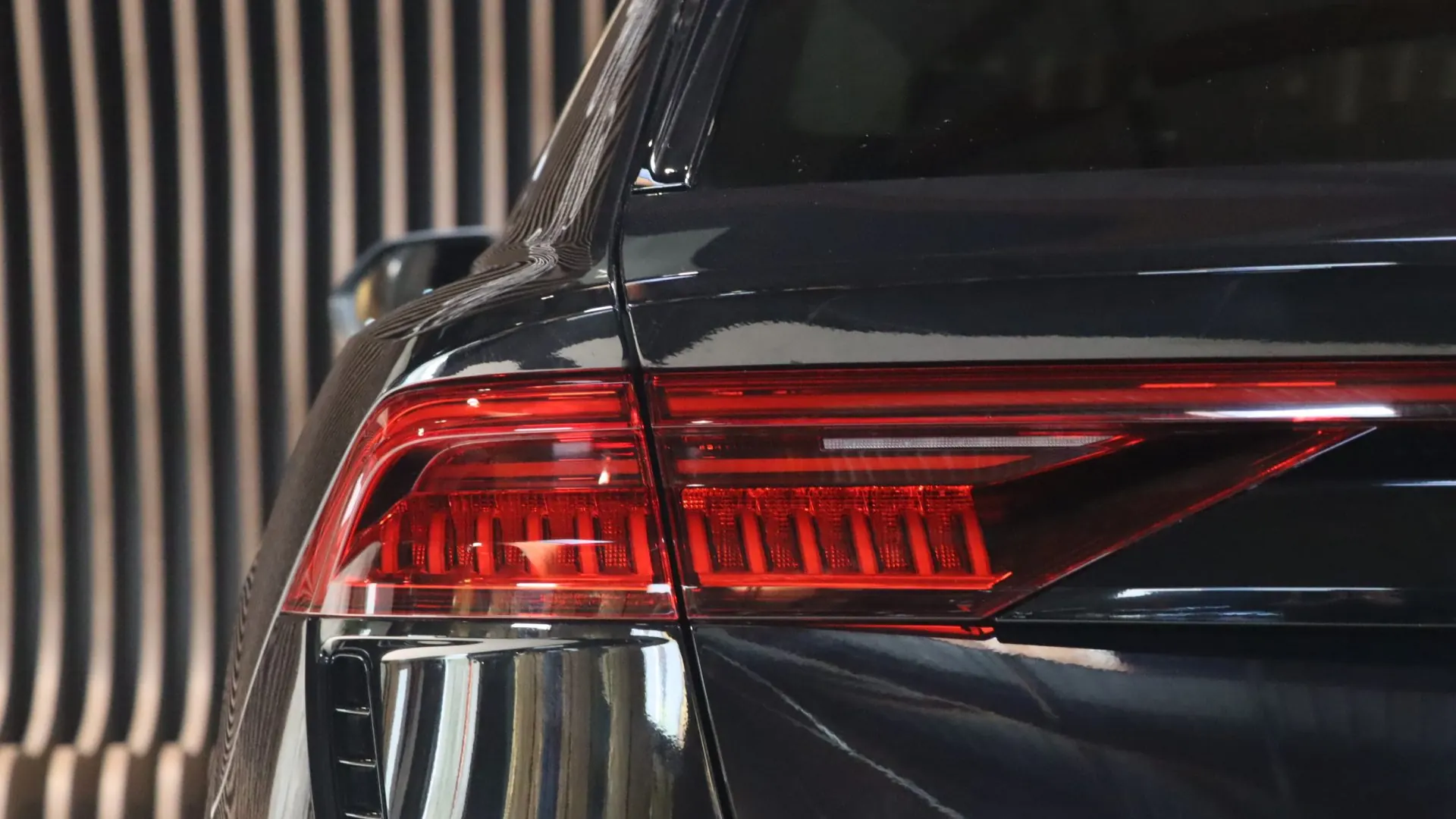 Audi RSQ8 — photo 49