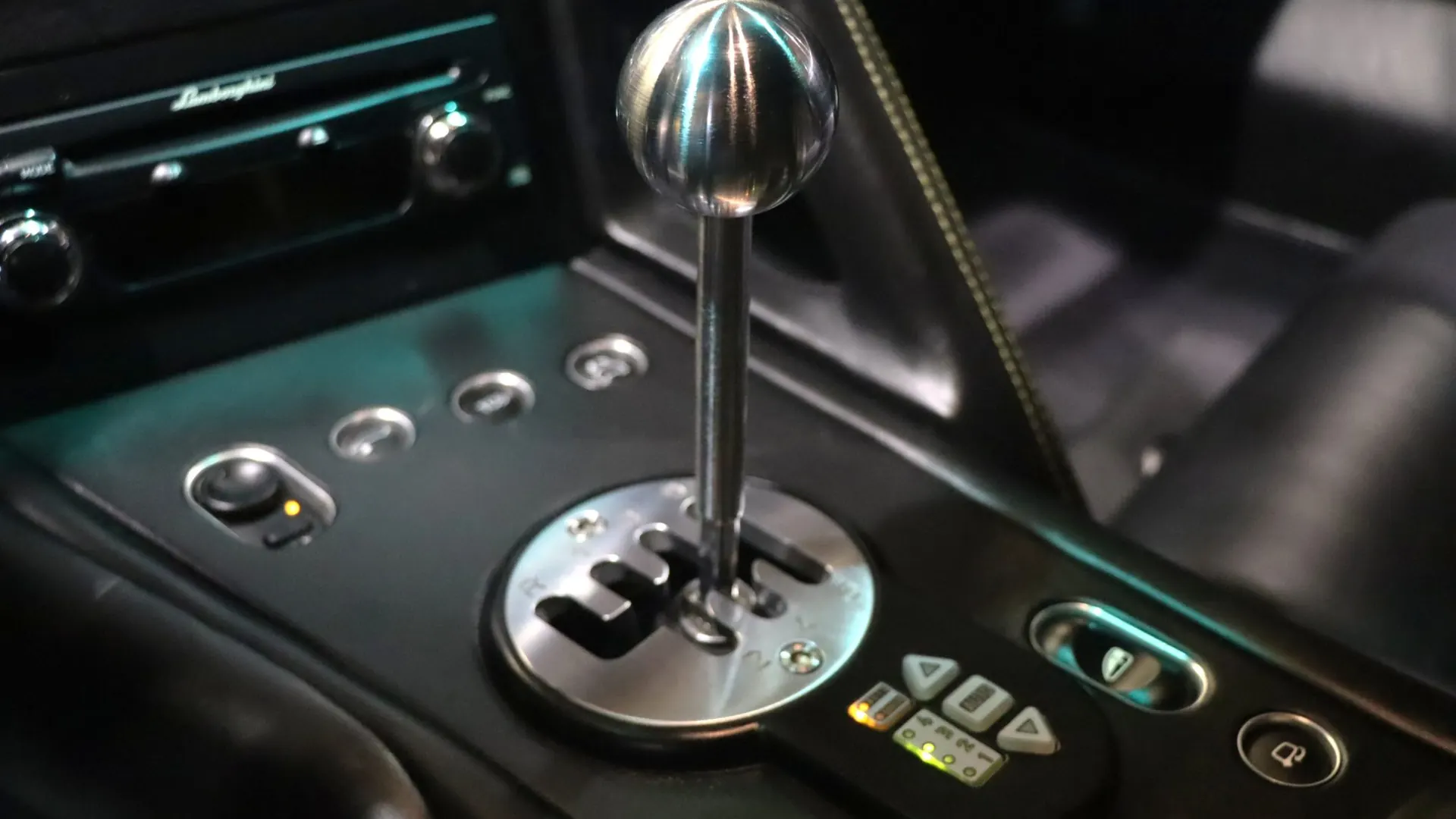 Lamborghini MURCIELAGO — photo 22