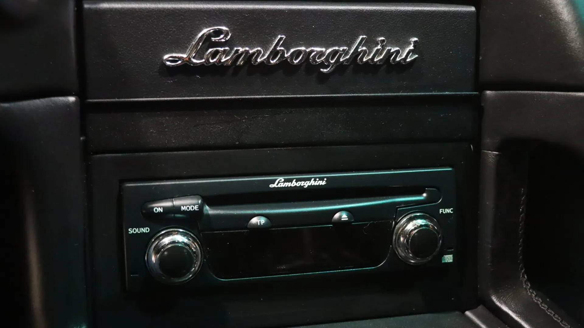 Lamborghini MURCIELAGO — photo 19