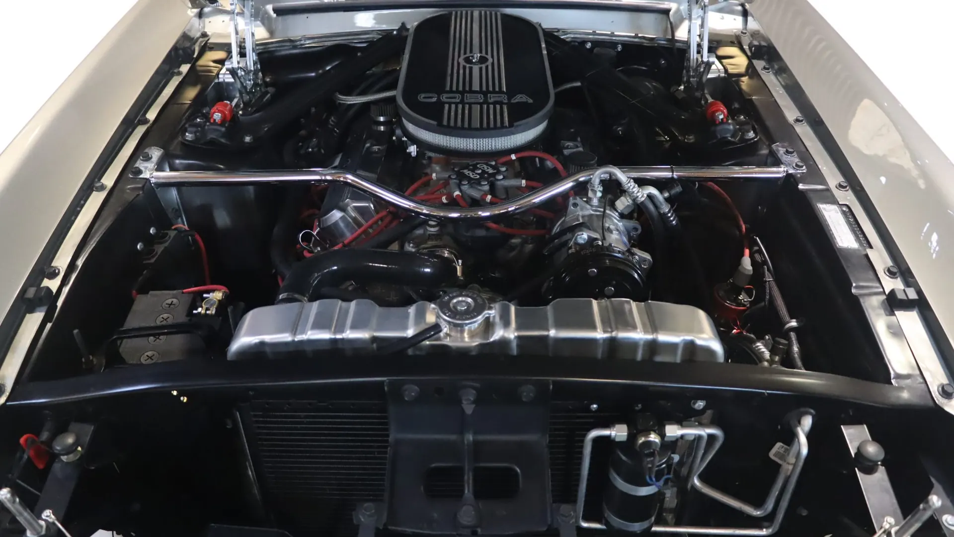 Ford Mustang — photo 39
