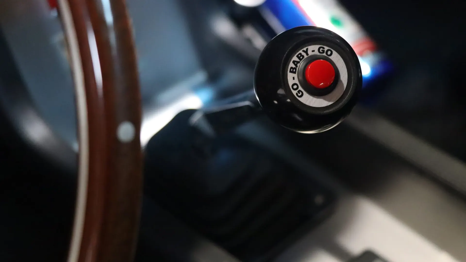 Ford Mustang — photo 25