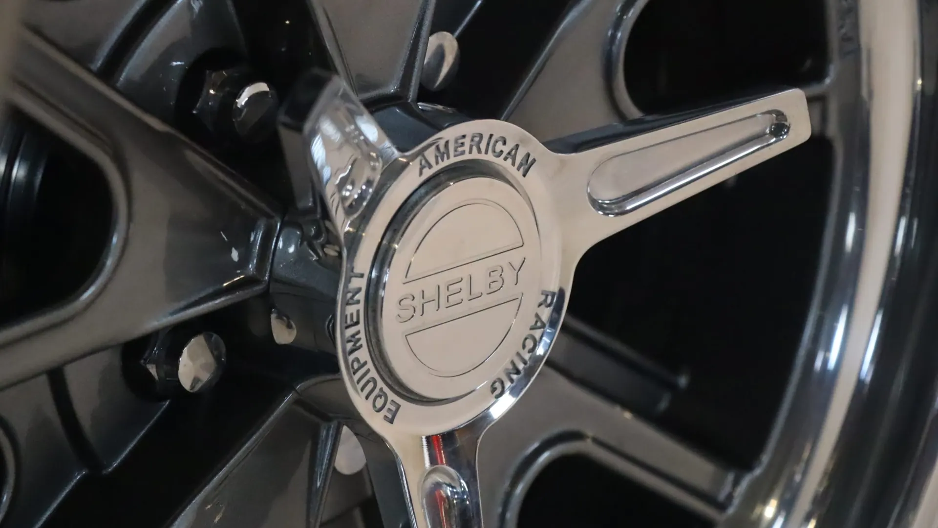 Ford Mustang — photo 45