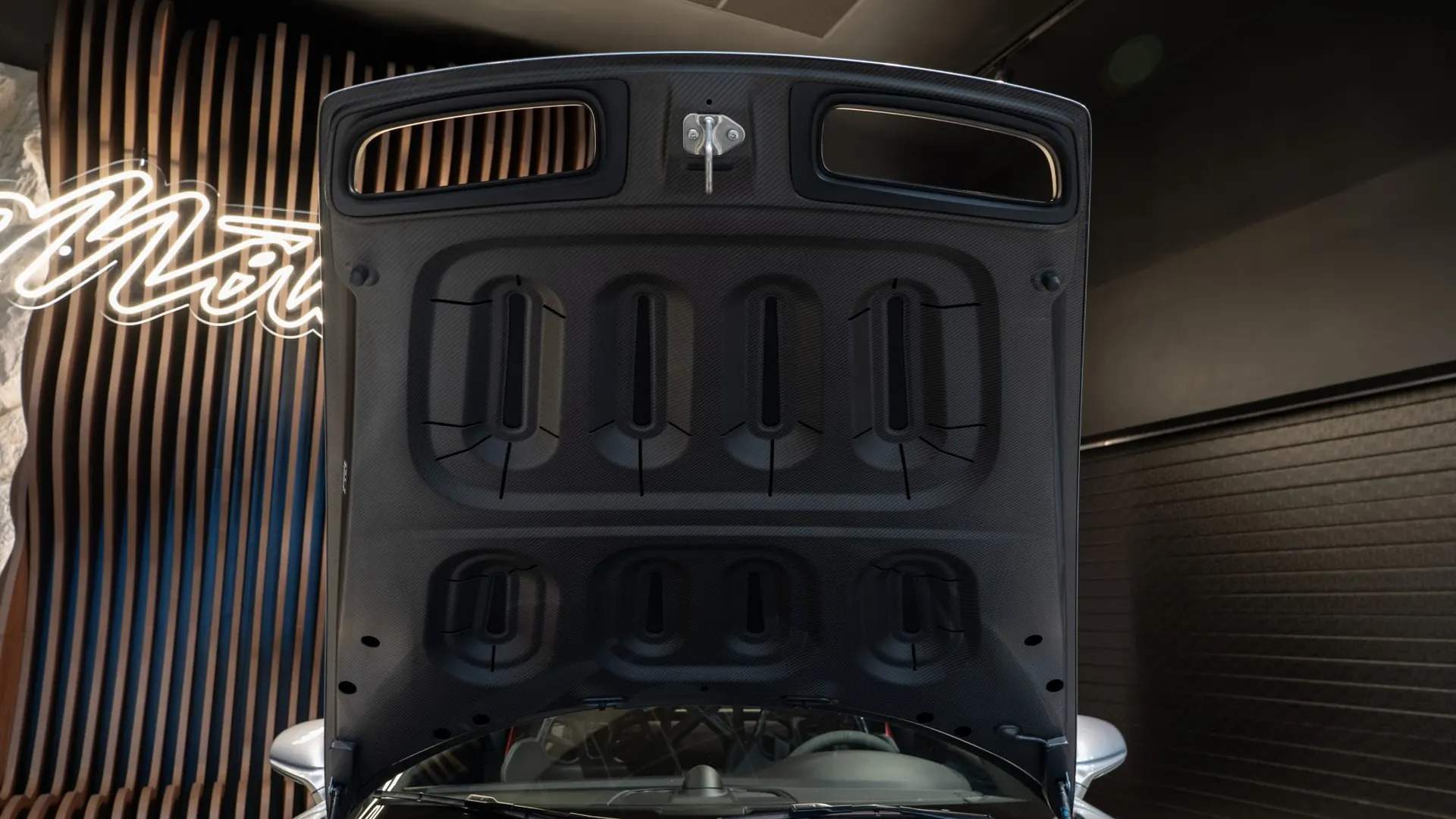 Porsche 911 — photo 36