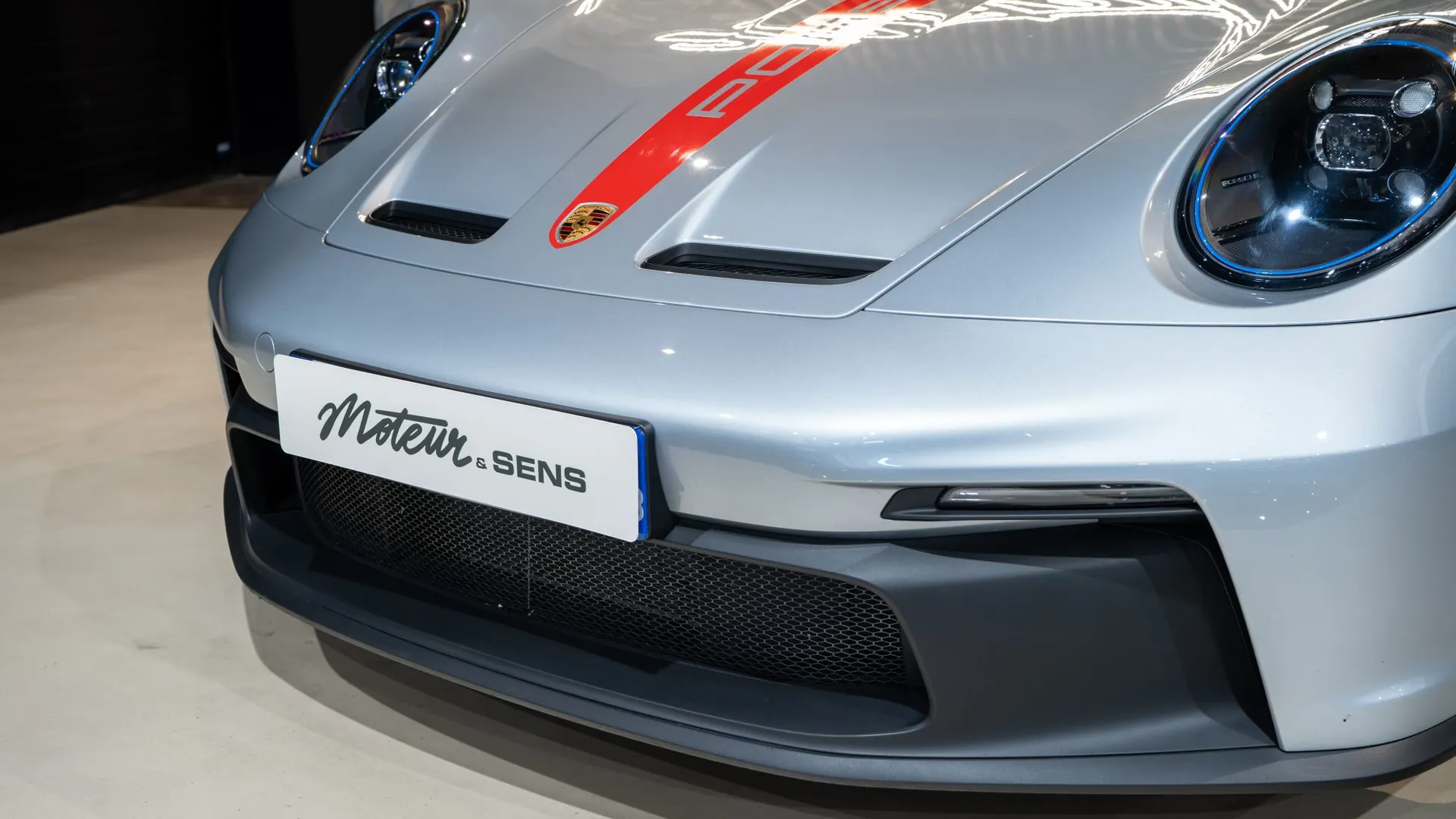 Porsche 911 — photo 39