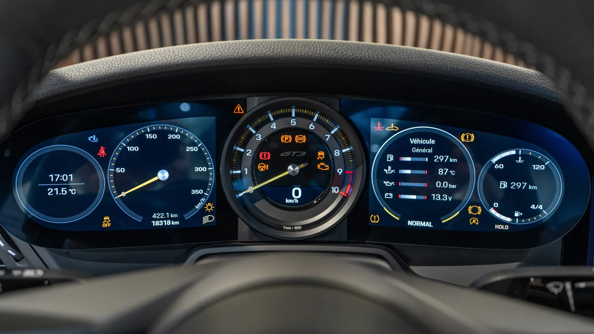 Porsche 911 — photo 18