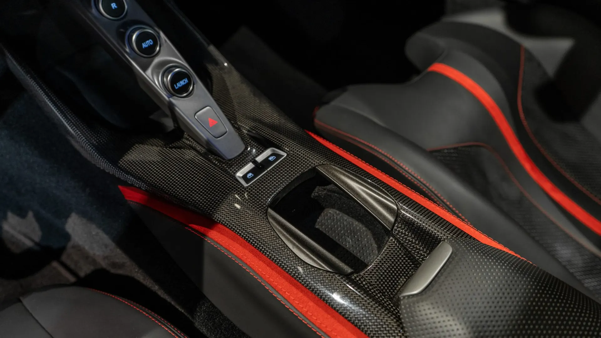 Ferrari 812 — photo 30