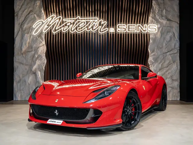 Ferrari 812