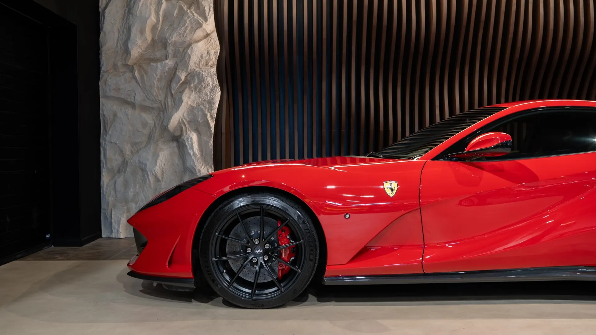 Ferrari 812 — photo 39