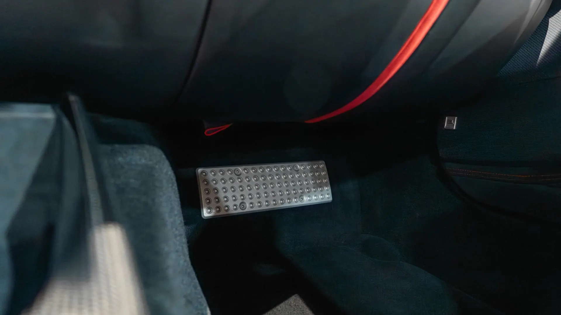 Ferrari 812 — photo 32