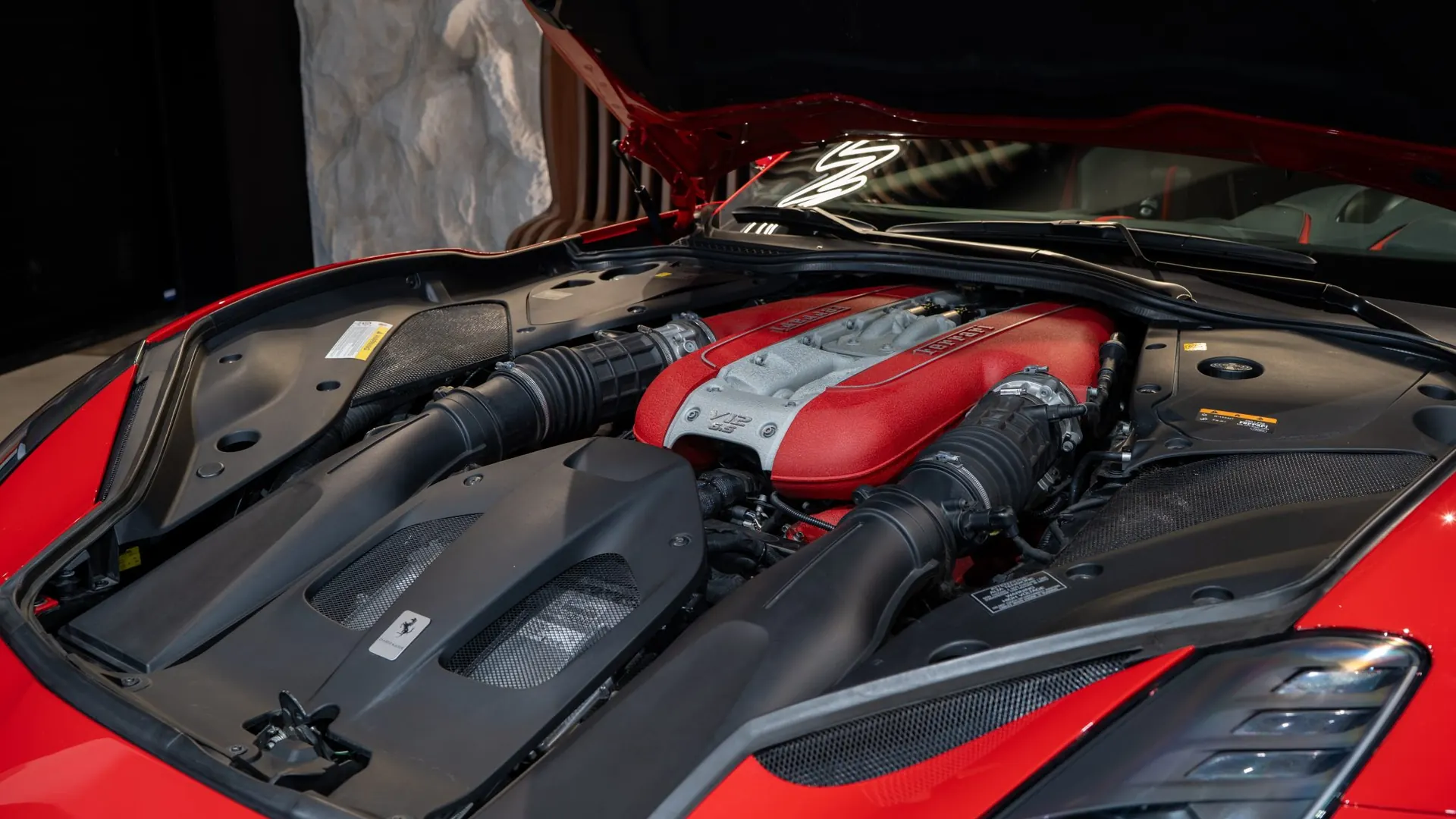 Ferrari 812 — photo 42