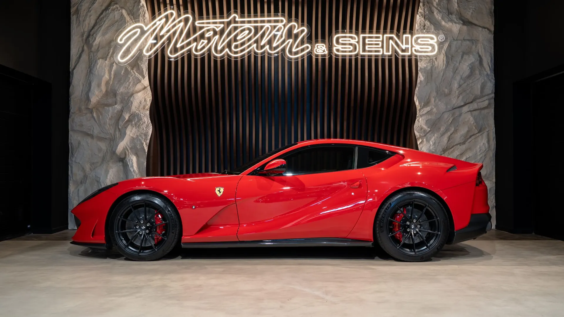 Ferrari 812 — photo 5