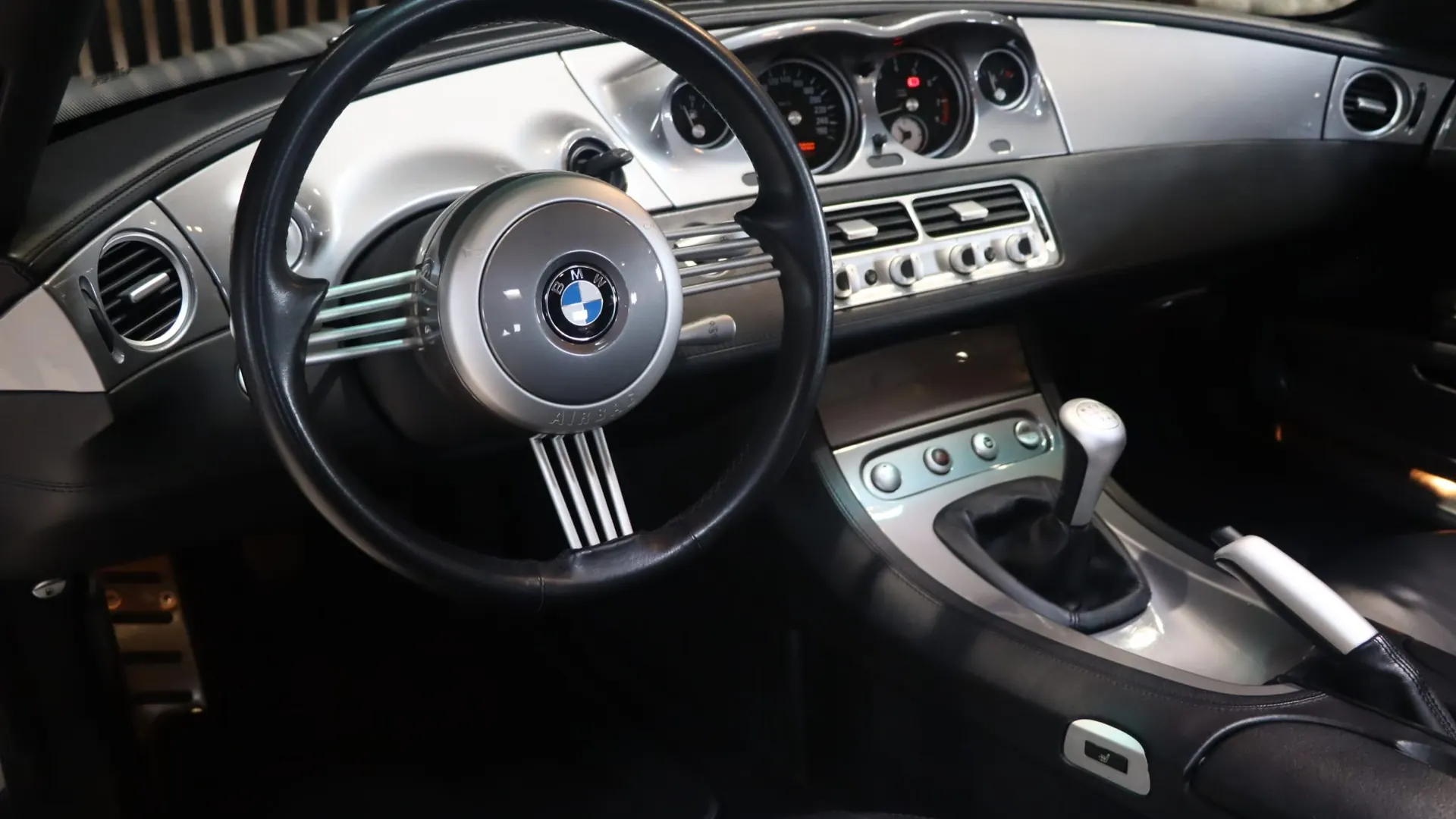 BMW Z8 — photo 13