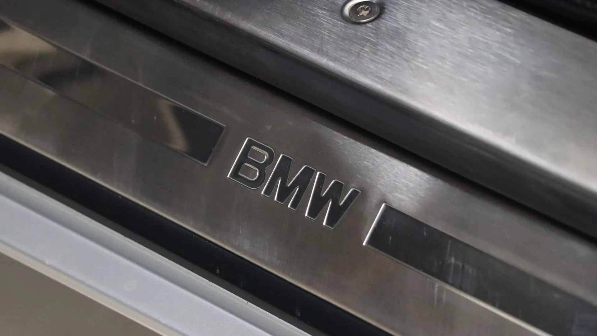 BMW Z8 — photo 12