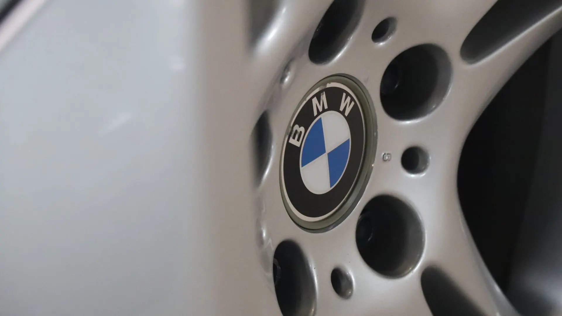 BMW Z8 — photo 36