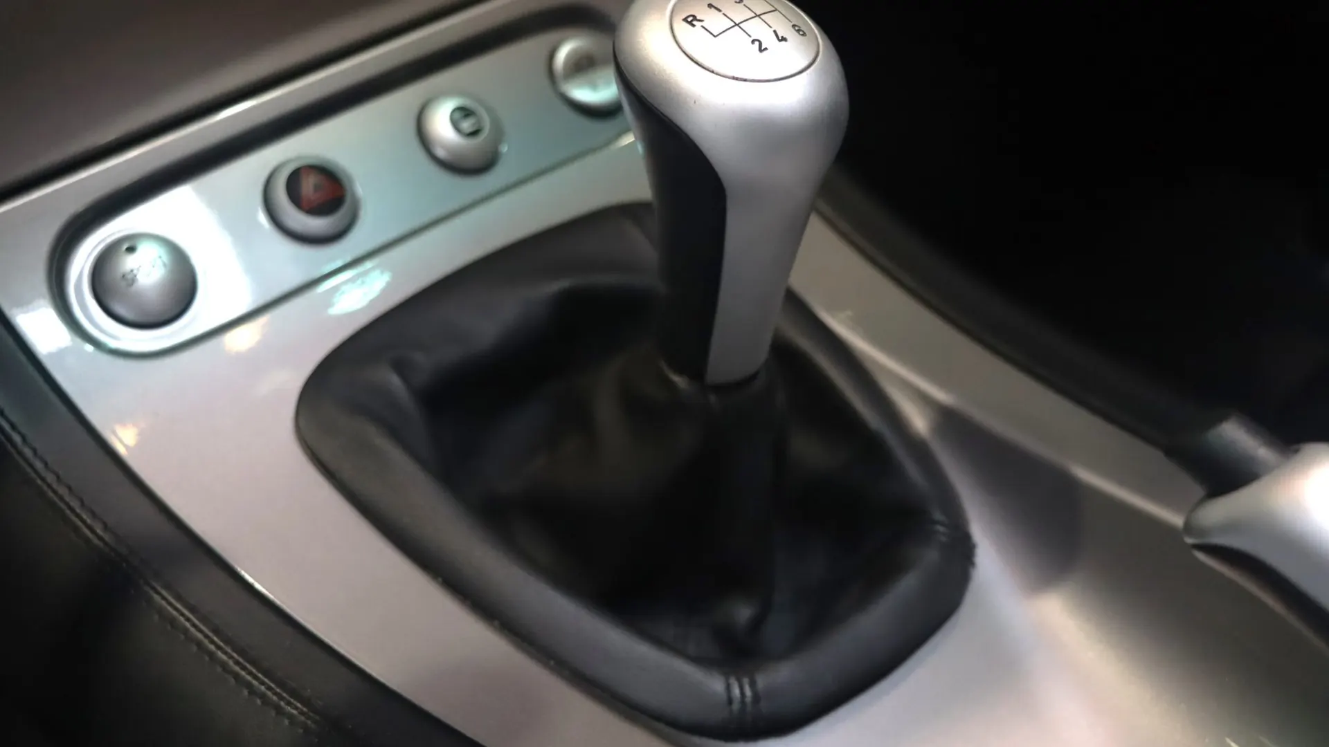 BMW Z8 — photo 24